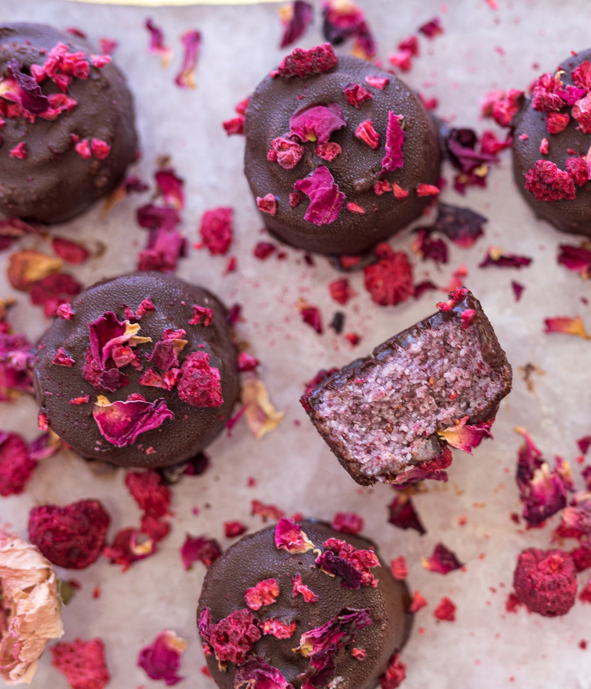 Vegan Raspberry and Collagen Bounty Bars
&ndash; Edible Beauty Australia